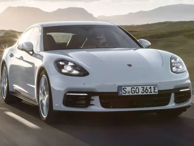 Usado Porsche Panamera Turbo S Executive 680 CV (500 kW) 2018 Azul Berlina