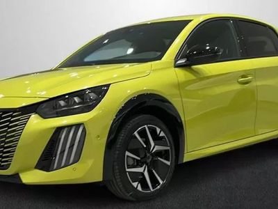 Usado Peugeot e-208 GT 114 kW (156 CV) 2024 Amarillo Utilitario
