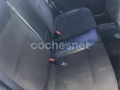 Usado VW Passat Edition 101 CV (74 kW) 2003 Gris / plata Familiar