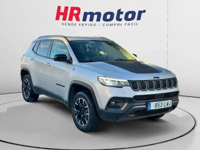Usado Jeep Compass Trailhawk 242 CV (177 kW) 2022 Gris SUV