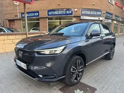 Usado Honda HR-V Advance 131 CV (96 kW) 2022 Gris / plata SUV