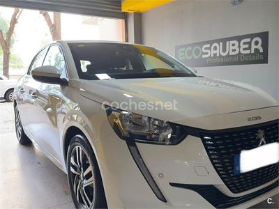 Usado Peugeot 208 GT-line 100 CV (73 kW) 2019 Blanco Utilitario