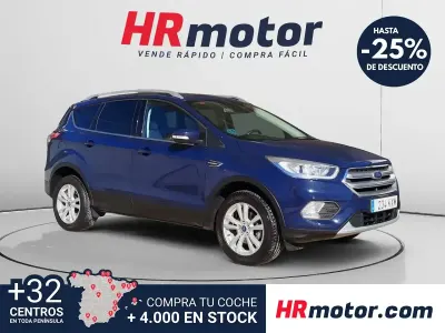 Usado Ford Kuga Trend+ 150 HP (110 kW) 2019 Azul SUV
