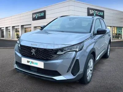 Usado Peugeot 3008 Active 130 CV (95 kW) 2022 Gris / plata SUV