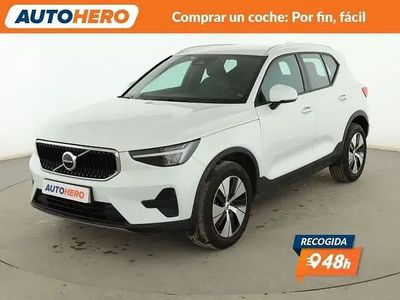 Begagnad Volvo XC40 Core 163 HK (119 kW) 2023 Vit SUV