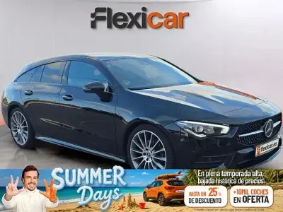 Usado Mercedes CLA200 Shooting Brake 163 CV (119 kW) 2022 Negro Familiar