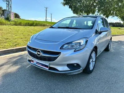 Usado Opel Corsa Selective 90 CV (66 kW) 2018 Gris / plata Utilitario