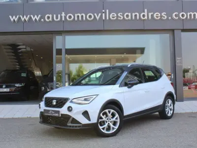 Usado Seat Arona FR 115 CV (84 kW) 2025 Blanco SUV