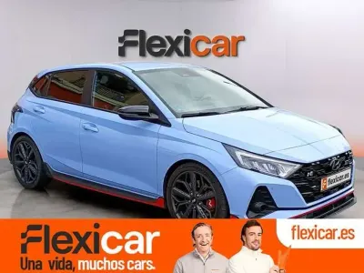 Begagnad Hyundai i20 204 HK (150 kW) 2021 Blå Halvkombi