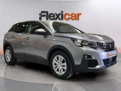 Usado Peugeot 3008 Active 131 CV (96 kW) 2017 Gris SUV