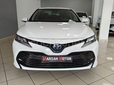 Blanco Usado 2020 Toyota Camry Business Edition Berlina | 28.900 € (Caro)