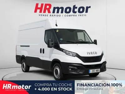 Usado Iveco Daily 156 CV (114 kW) 2022 Blanco Van