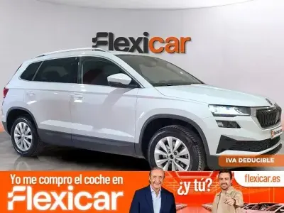 Usado Skoda Karoq Ambition 150 CV (110 kW) 2023 Blanco SUV