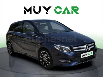 Usado Mercedes B200 136 CV (100 kW) 2018 Azul Utilitario