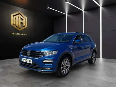 Usado VW T-Roc Advance 150 CV (110 kW) 2022 Azul SUV