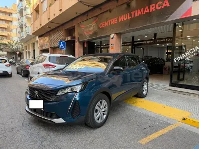 Usado Peugeot 3008 Active 130 CV (95 kW) 2022 Azul SUV