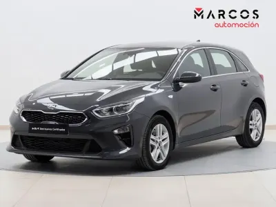 Usado Kia Ceed 120 CV (88 kW) 2021 Gris / plata Utilitario
