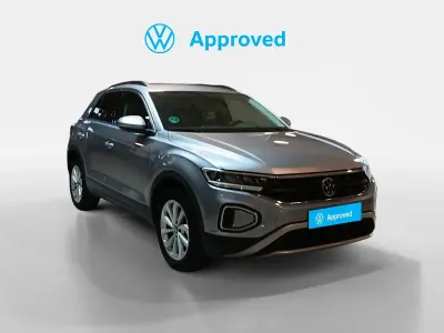 Usado VW T-Roc 110 CV (80 kW) 2024 Gris SUV
