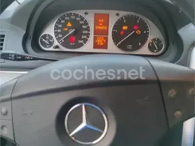 Usado Mercedes B200 140 CV (102 kW) 2007 Negro Monovolumen