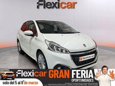 Usado Peugeot 208 Style 82 CV (60 kW) 2018 Blanco Utilitario