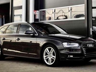 Usado Audi A4 S-Line 170 CV (125 kW) 2013 Negro Familiar