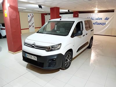 Usado Citroën Berlingo Feel 100 CV (73 kW) 2021 Blanco Monovolumen