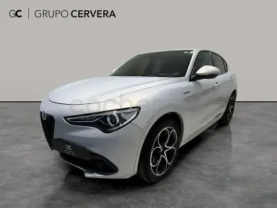 Usado Alfa Romeo Stelvio Veloce 210 CV (154 kW) 2020 Gris / plata SUV
