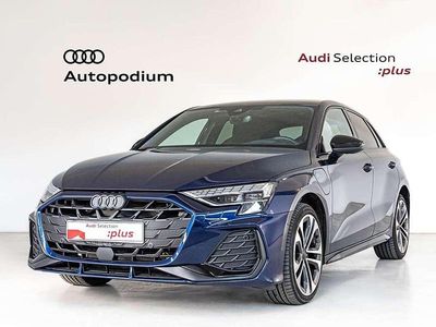 Azul Usado 2024 Audi A3 Sportback e-tron Utilitario | 43.300 €