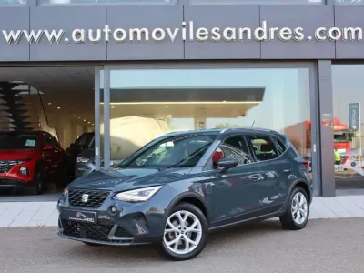 Usado Seat Arona FR 115 CV (84 kW) 2024 Azul SUV