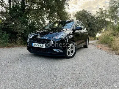 Usado Hyundai i10 67 CV (49 kW) 2023 Negro Utilitario