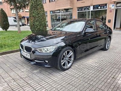 Usado BMW 318 Sport Line 143 CV (105 kW) 2012 Negro Berlina