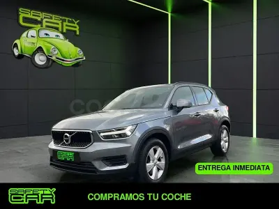 Usado Volvo XC40 190 CV (139 kW) 2018 Gris / plata SUV