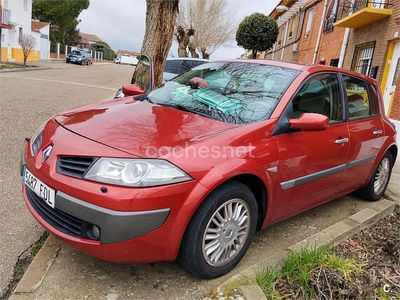 Usado Renault Mégane II Dynamique 105 CV (77 kW) 2006 Beige Berlina