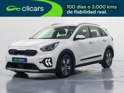 Usado Kia Niro 141 HP (103 kW) 2022 Branco SUV