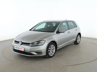 Usado VW Golf VII Advance 116 CV (85 kW) 2019 Gris Berlina