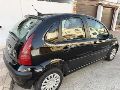 Usado Citroën C3 Furio 70 CV (51 kW) 2005 Negro Berlina