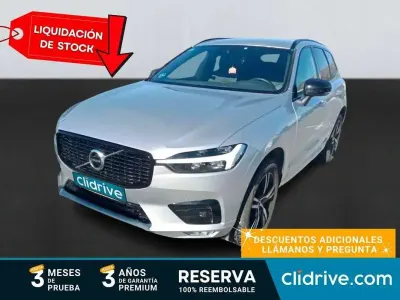Używany Volvo XC60 Momentum 197 KM (144 kW) 2021 SUV