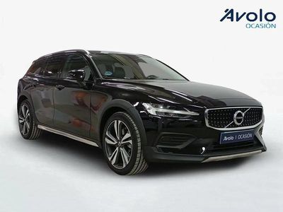 Usado 2022 Volvo V60 Core Familiar | 27.100 € (Un poco caro)