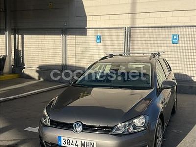Usado VW Golf VII Edition 110 CV (80 kW) 2016 Gris / plata Familiar