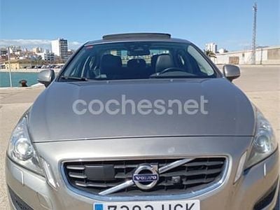 Usado Volvo S60 Summum 240 CV (176 kW) 2011 Gris / plata Berlina