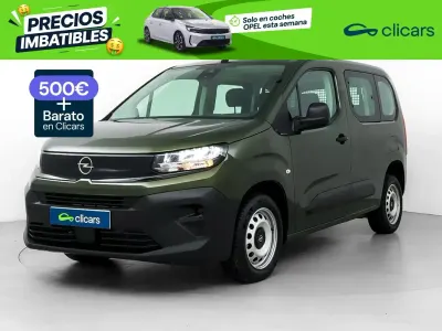 Usado Opel Combo Edition 100 CV (73 kW) 2025 Verde Monovolumen