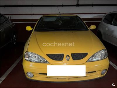 Amarillo Usado 2000 Renault Mégane Coupé R.S. Coupe | 1250 €