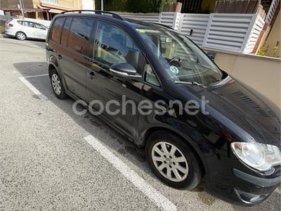 Usado VW Touran Edition 105 CV (77 kW) 2010 Negro Monovolumen