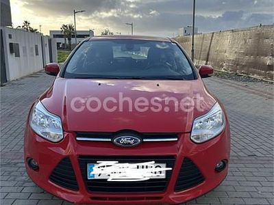 Usado Ford Focus Trend 115 CV (84 kW) 2011 Rojo Berlina