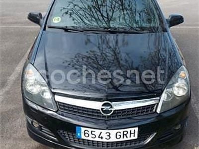 Usado Opel Astra GTC Sport 110 CV (80 kW) 2009 Negro Berlina