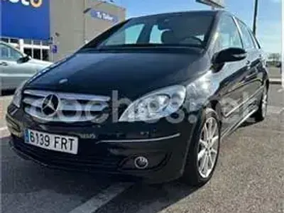 Usado Mercedes B200 140 CV (102 kW) 2007 Negro Monovolumen