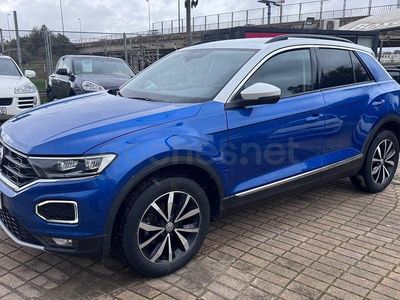 Usado VW T-Roc Advance 115 CV (84 kW) 2018 Azul SUV