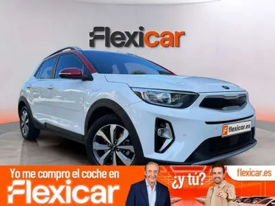 Usado Kia Stonic 84 CV (61 kW) 2021 Blanco SUV