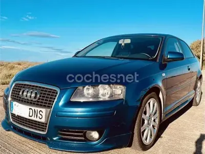 Usado Audi A3 Ambition 115 CV (84 kW) 2005 Azul Utilitario