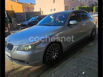 Usado BMW 530 218 CV (160 kW) 2006 Gris / plata Berlina